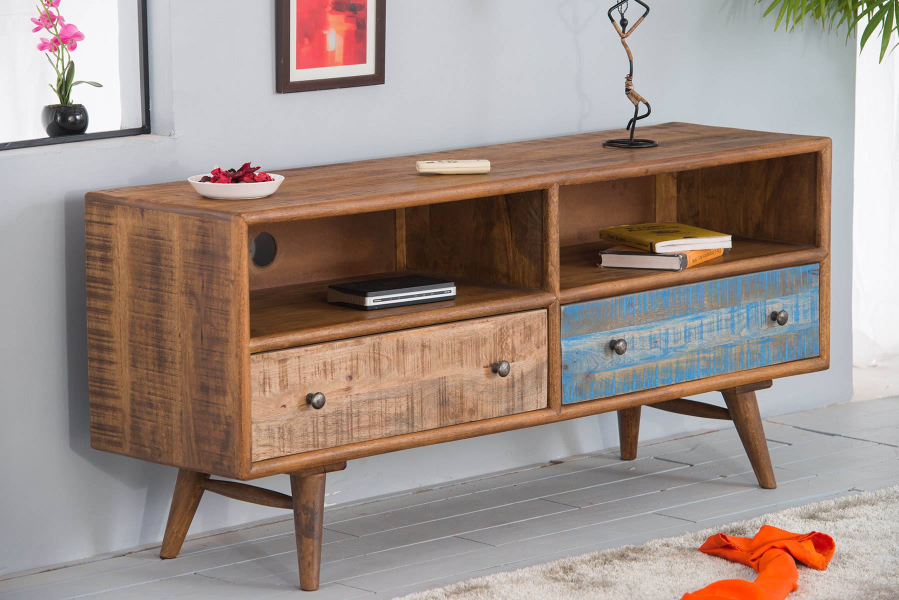 Hexagonal Media Console